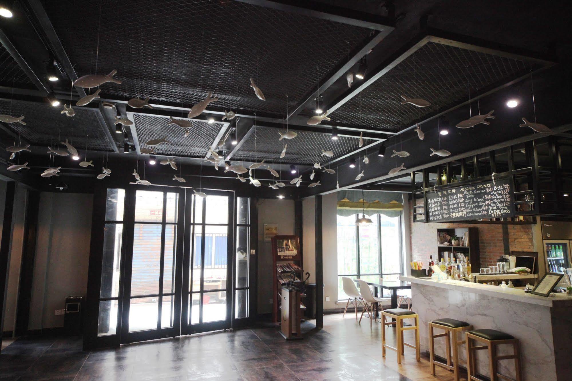 Shanghai Fish Inn East Nanjing Road Exterior foto