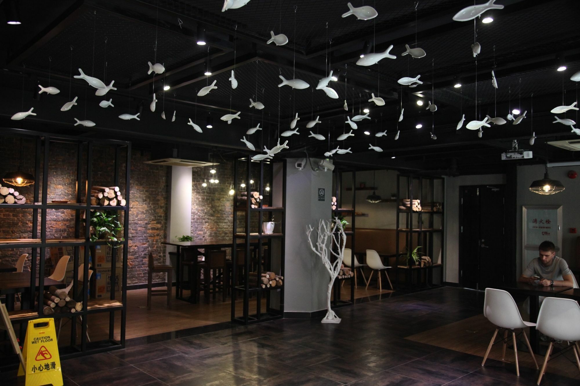 Shanghai Fish Inn East Nanjing Road Exterior foto